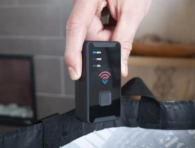 如何安装Spytec STI GL300MA GPS 追踪器